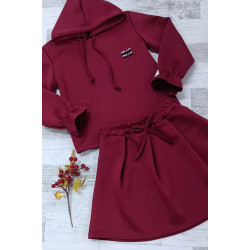 KOMPLET  BLUZA+SPÓDNICA Z DIAMENTOWYM ZNACZKIEM
